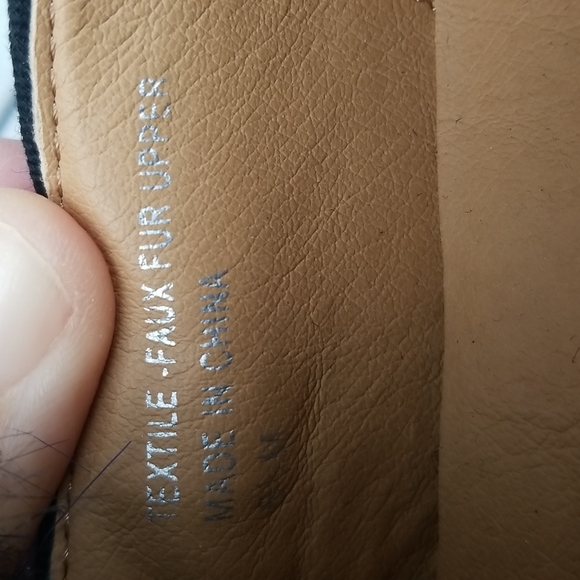 Bettye Muller Women's •Nikki• Faux Fur Boucle Slip-On Sneaker 6.5 - Picture 8 of 9